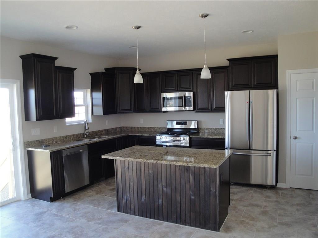 75 Windcrest Drive Cecil, PA 15321 - Photo 5 of 25