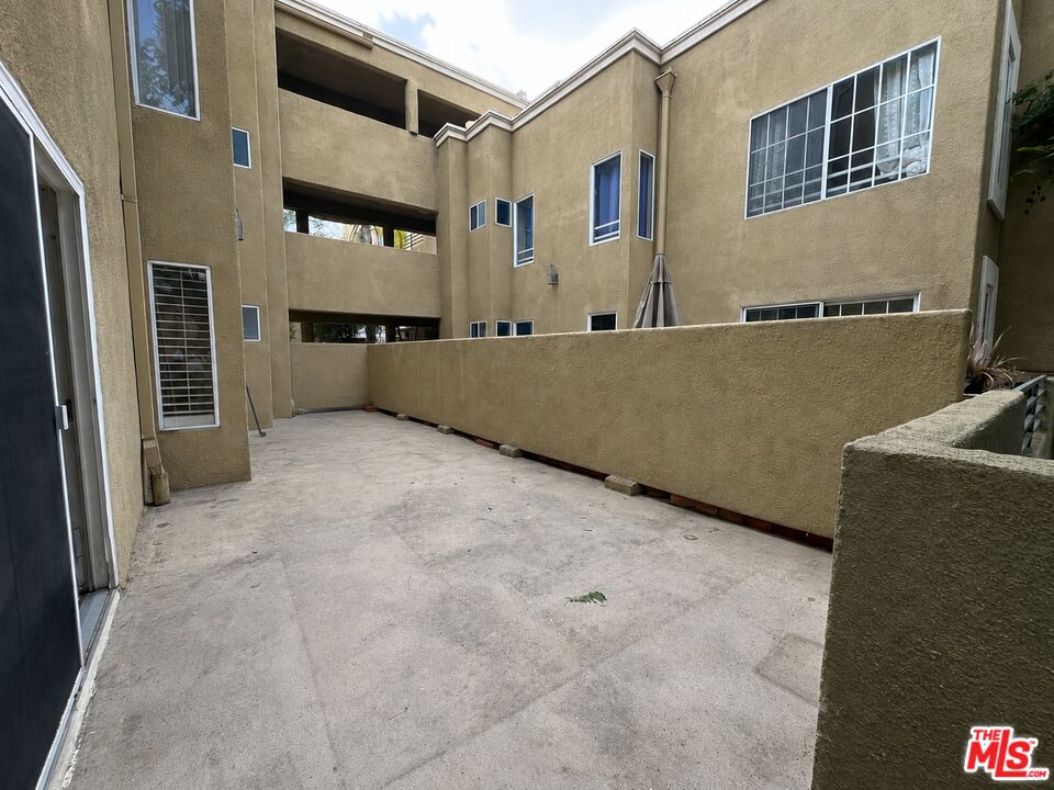 6140 Monterey Road, Unit 208 Los Angeles, CA 90042 - Photo 17 of 23