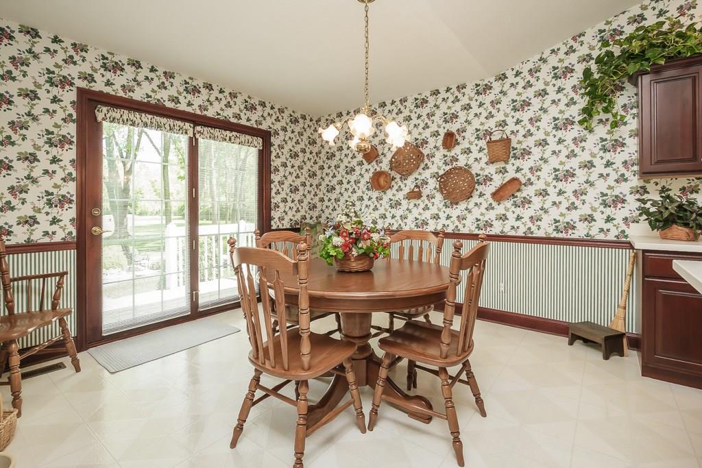 1310 Kingsgate Road Springfield, OH 45503 - Photo 18 of 65