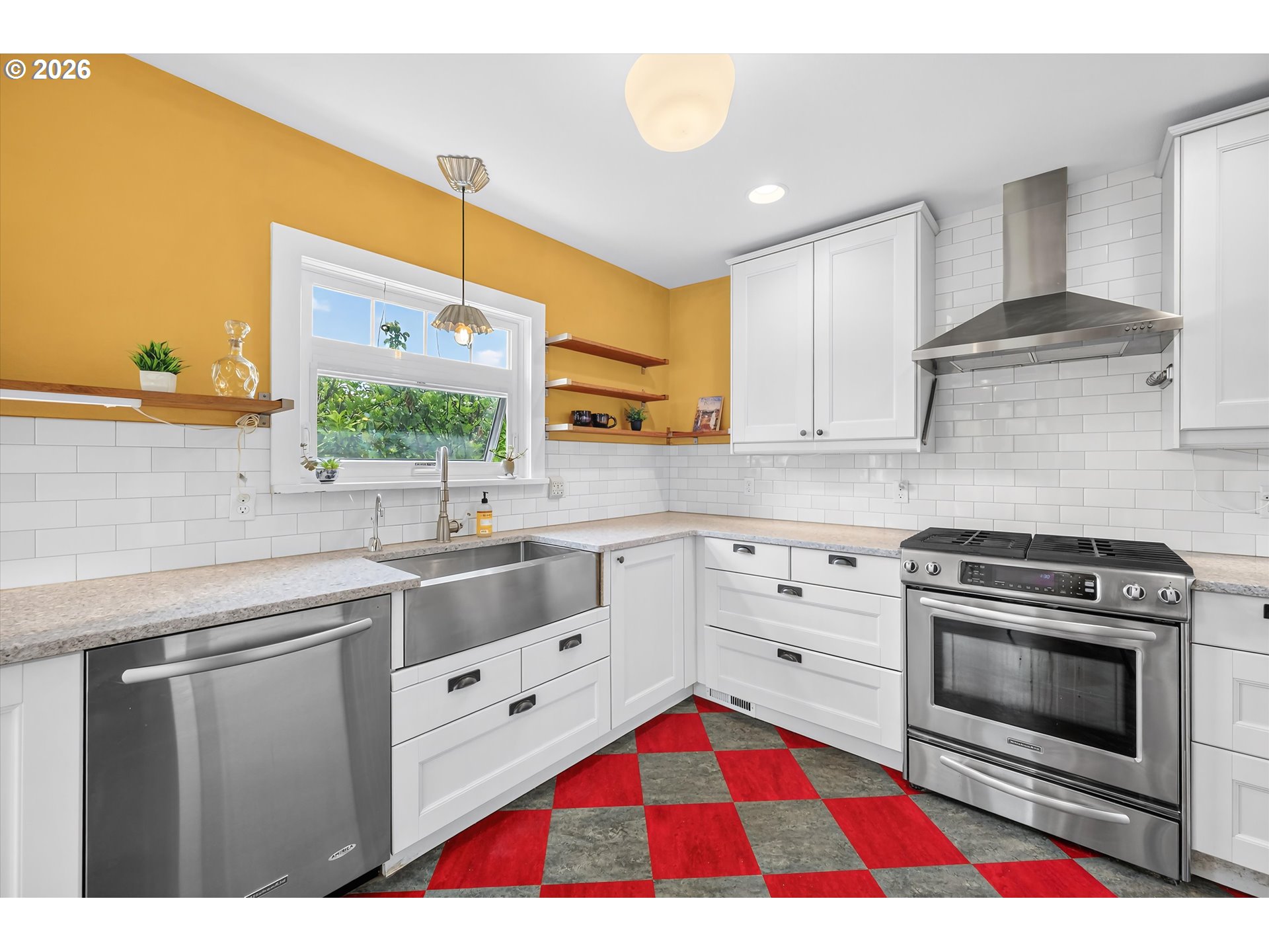 7430 Southwest 76th Avenue Portland, OR 97223 - Photo 15 of 47