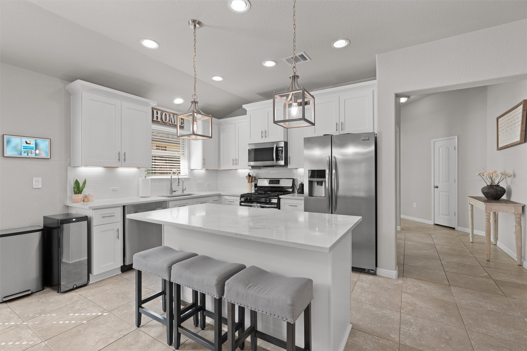 524 Longhorn Cavern Road Leander, TX 78641 - Photo 2 of 34 Kitchen