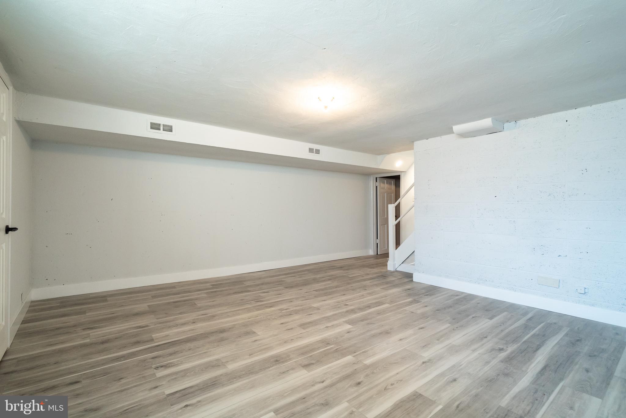 3727 West Country Club Road Philadelphia, PA 19131 - Photo 23 of 27 Gallery Image 23