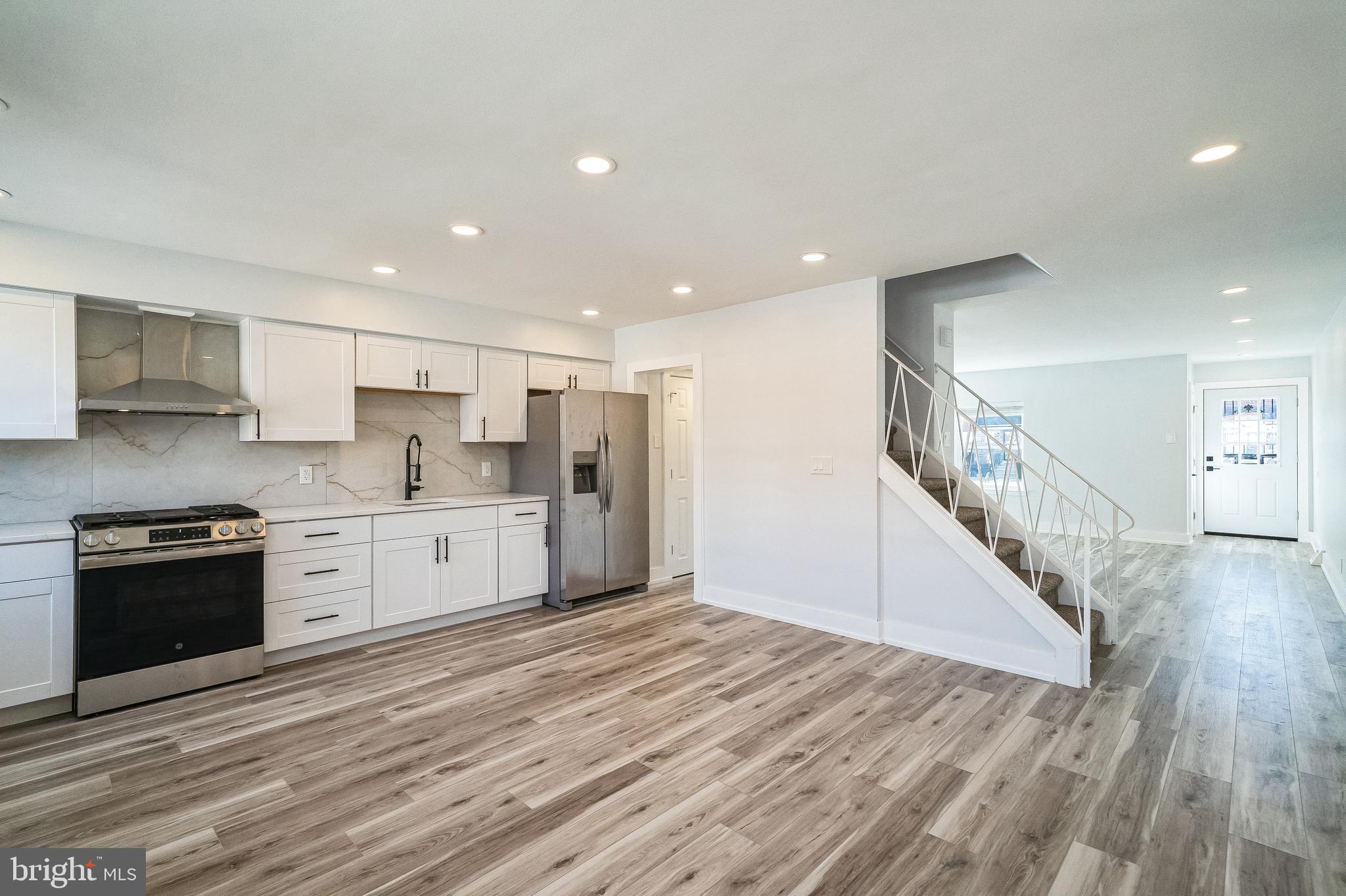 3727 West Country Club Road Philadelphia, PA 19131 - Photo 7 of 27 Gallery Image 7