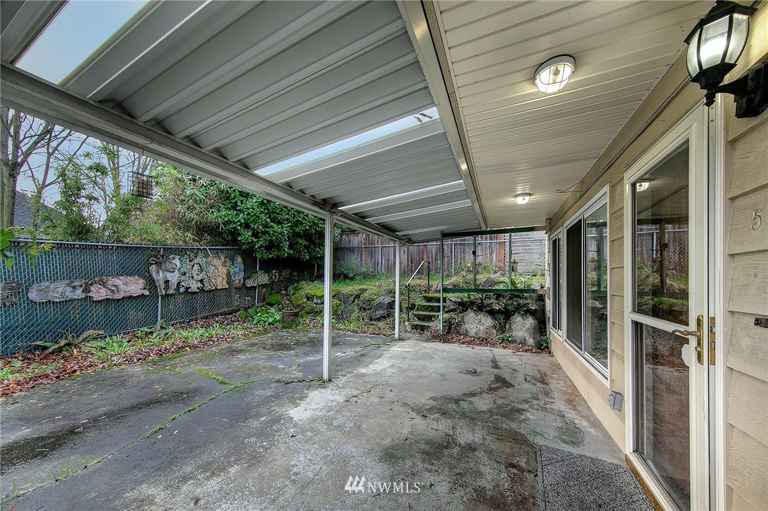 931 North 85th Street, Unit 5 Seattle, WA 98103 - Photo 5 of 11