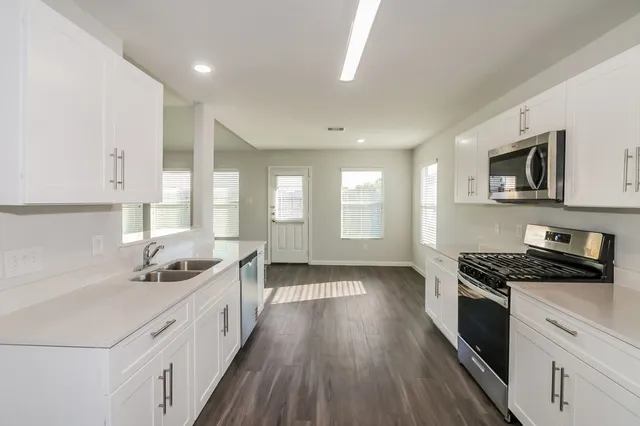 $1,850 | 1011 Briza Del Mar Court, Richmond, TX 77406