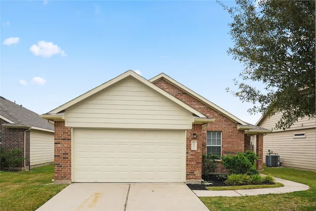 $1,850 | 1011 Briza Del Mar Court, Richmond, TX 77406
