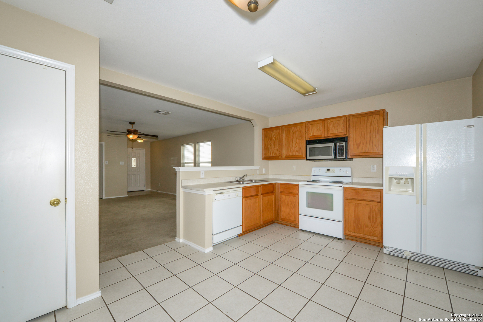 4023 Privet Place San Antonio, TX 78259 - Photo 15 of 30 Gallery Image 15