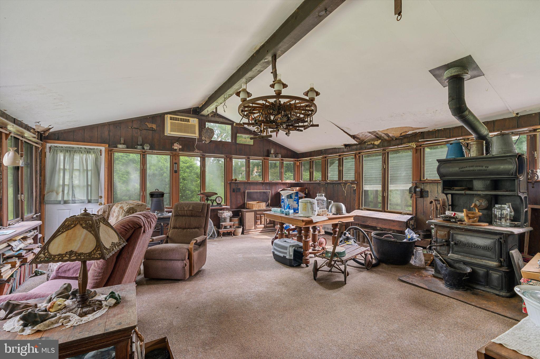 37 Mill Road Birdsboro, PA 19508 - Photo 17 of 72 Sun Room/Family Room