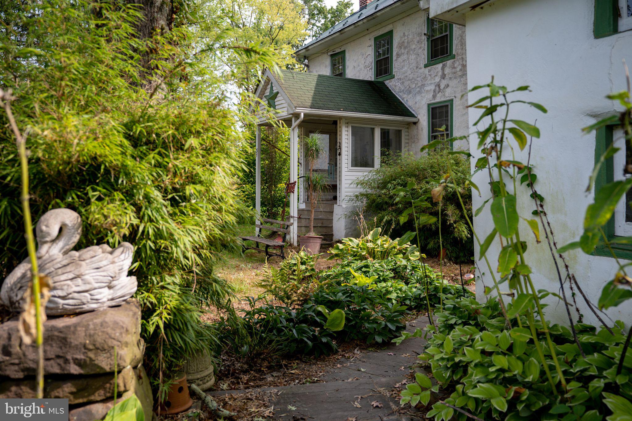 37 Mill Road Birdsboro, PA 19508 - Photo 8 of 72 Walkway to house