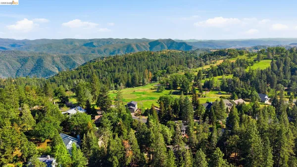 $427,000 | 1071 Dogwood Drive, Murphys, CA 95247