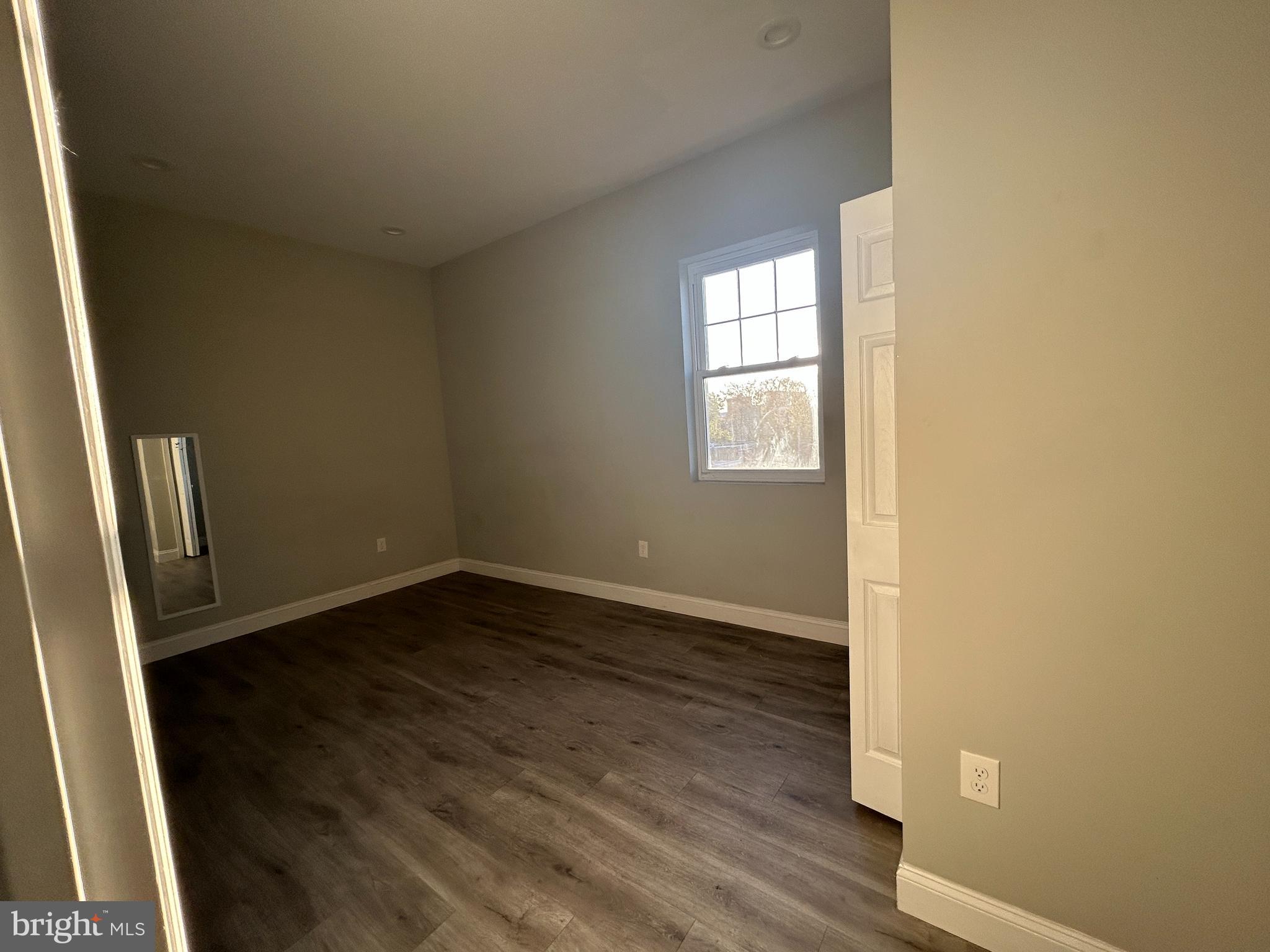 665 Union Street, Unit 3 Philadelphia, PA 19104 - Photo 14 of 19