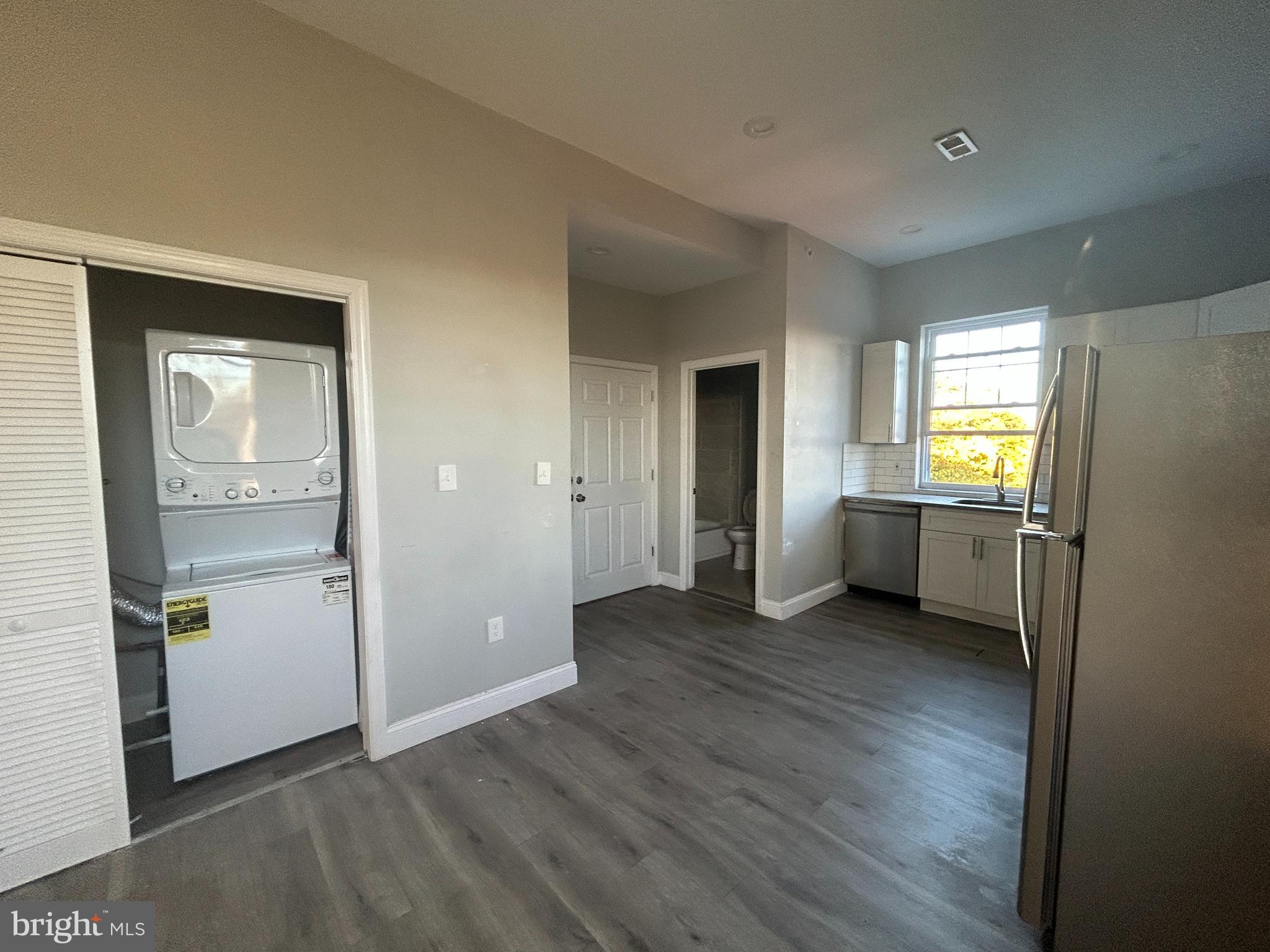 665 Union Street, Unit 3 Philadelphia, PA 19104 - Photo 4 of 19