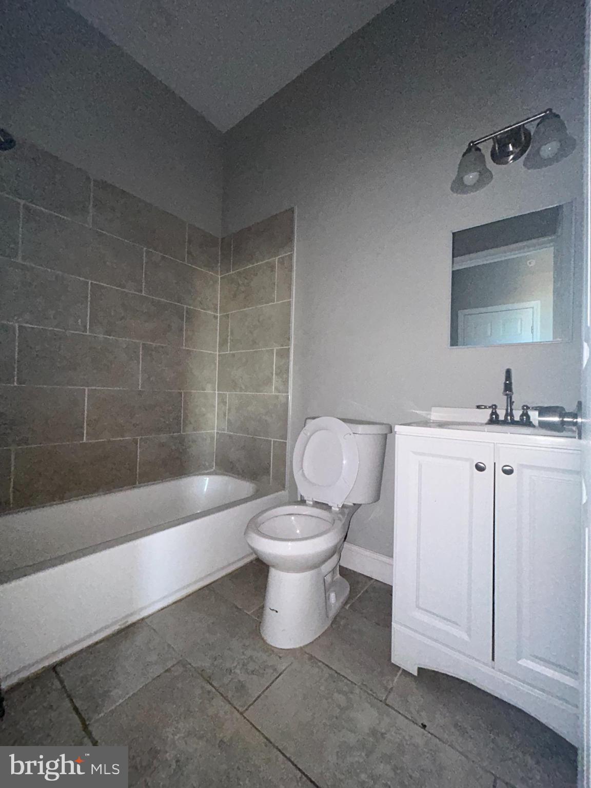 665 Union Street, Unit 3 Philadelphia, PA 19104 - Photo 8 of 19