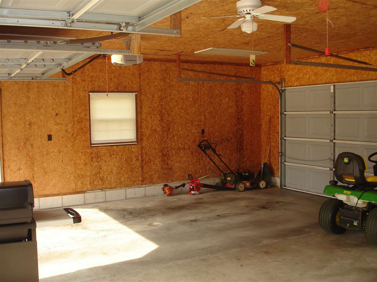 194 Country Court Road Loogootee, IN 47553 - Photo 5 of 9 Gallery Image 5