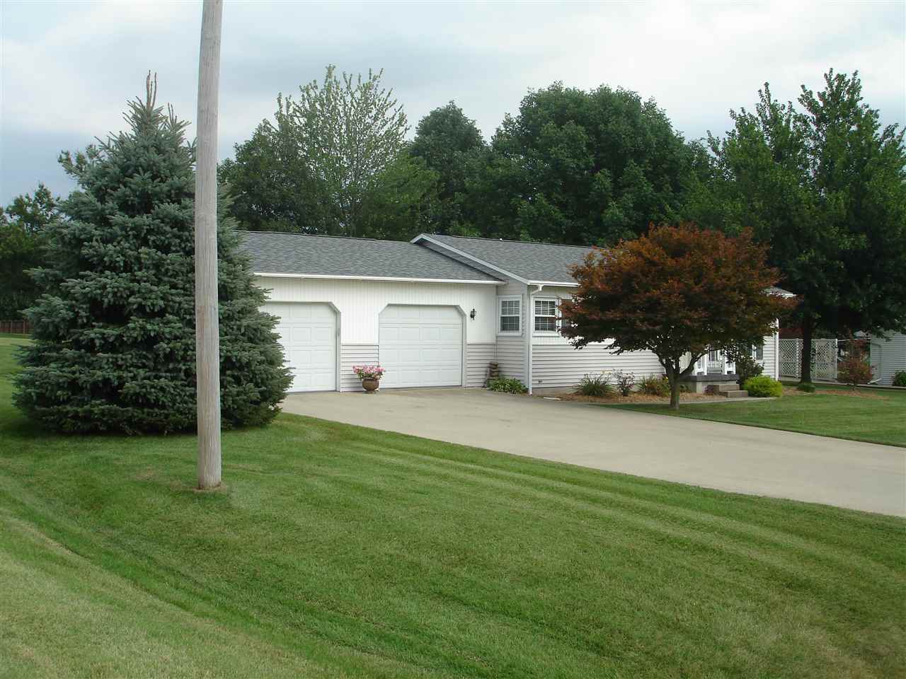 194 Country Court Road Loogootee, IN 47553 - Photo 7 of 9 Gallery Image 7