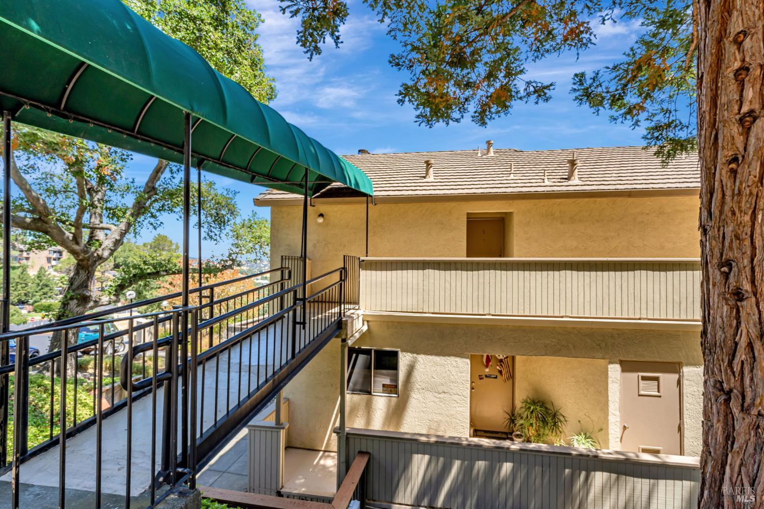270 Channing Way, Unit 1 San Rafael, CA 94903 - Photo 26 of 32