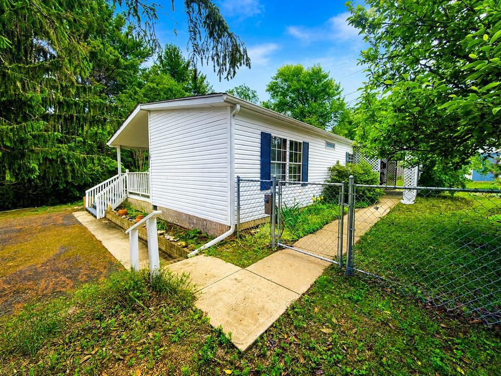 107 Jason Heights Road Galax, VA 24333 - Photo 2 of 84 Gallery Image 2