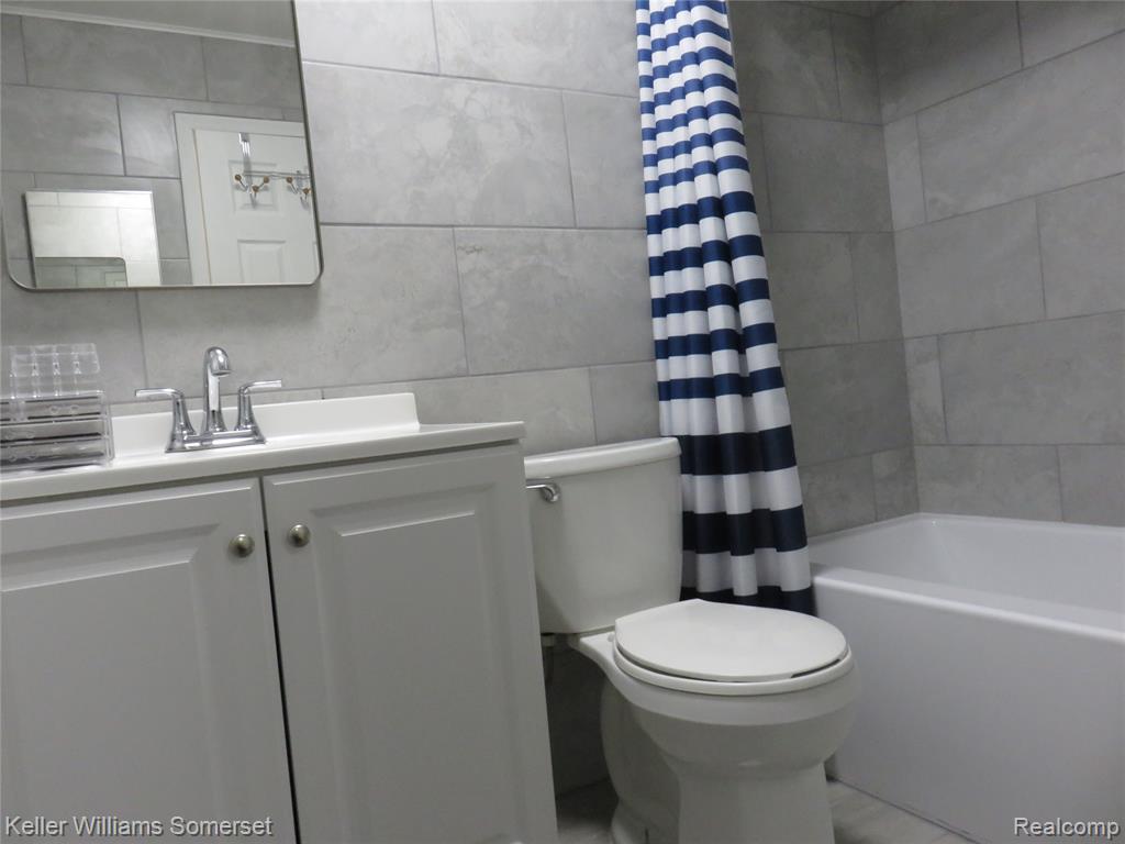 31189 Hoover Road, Unit 28 Warren, MI 48093 - Photo 9 of 26