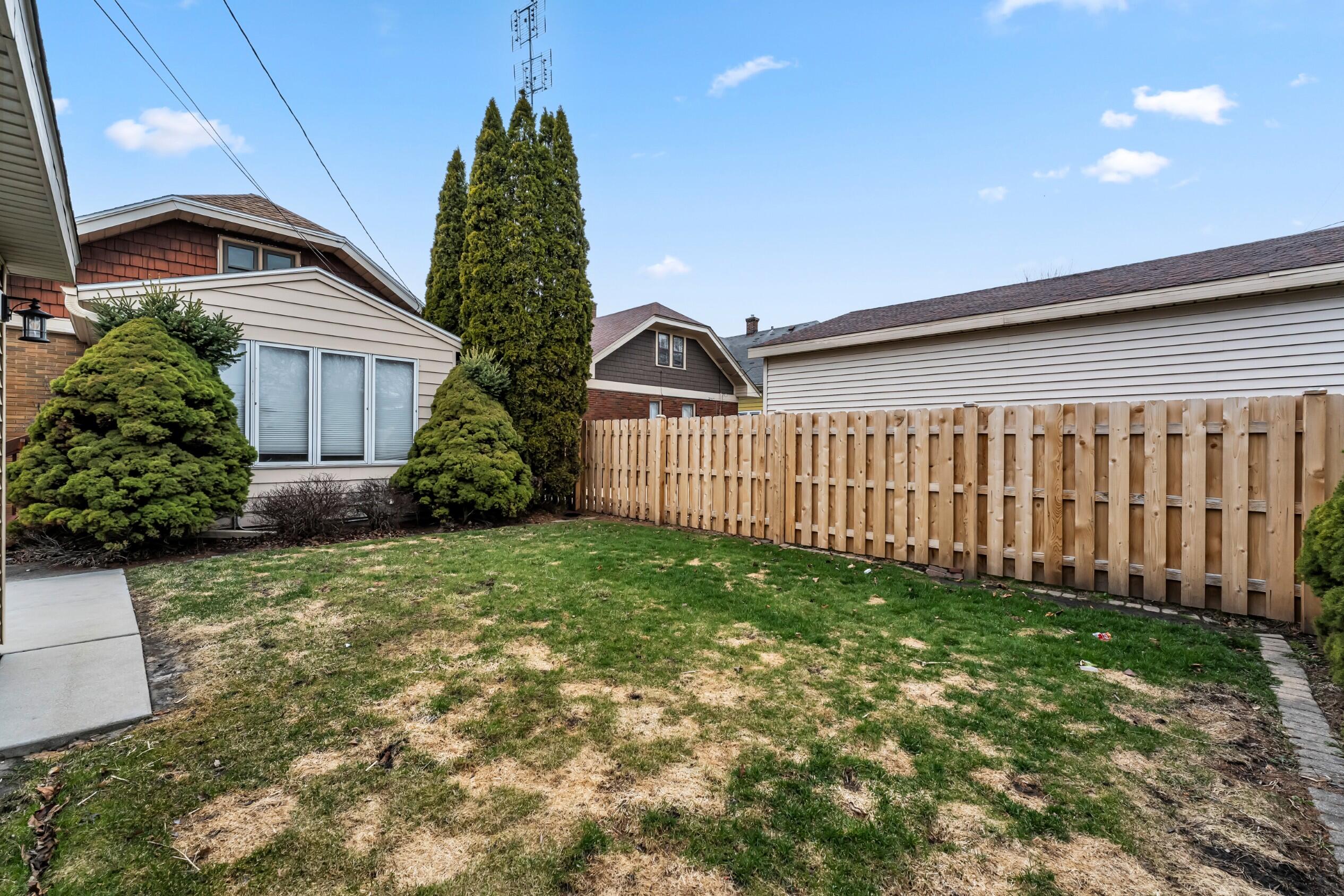 2607 Lasalle Street Racine, WI 53402 - Photo 39 of 54 Photo (39)