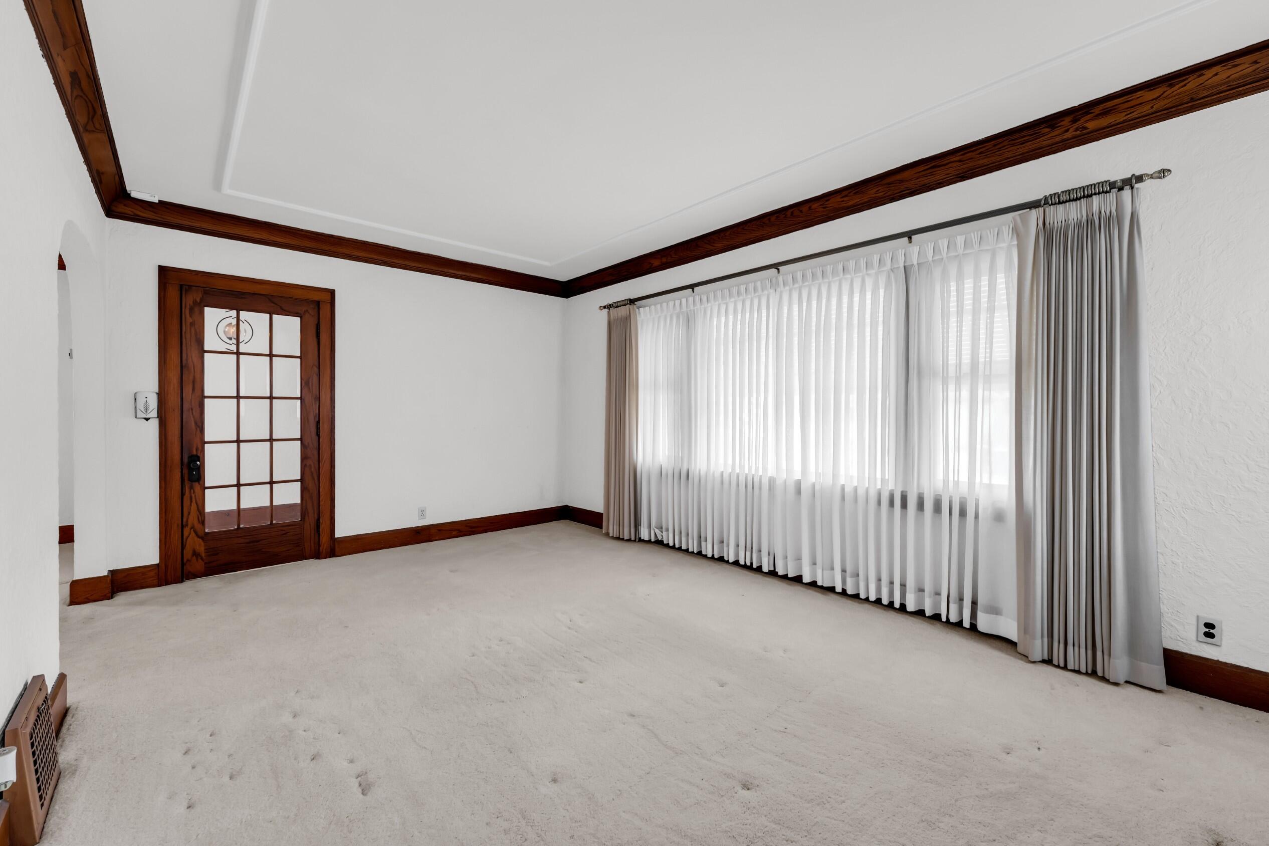 2607 Lasalle Street Racine, WI 53402 - Photo 8 of 54 Photo (8)