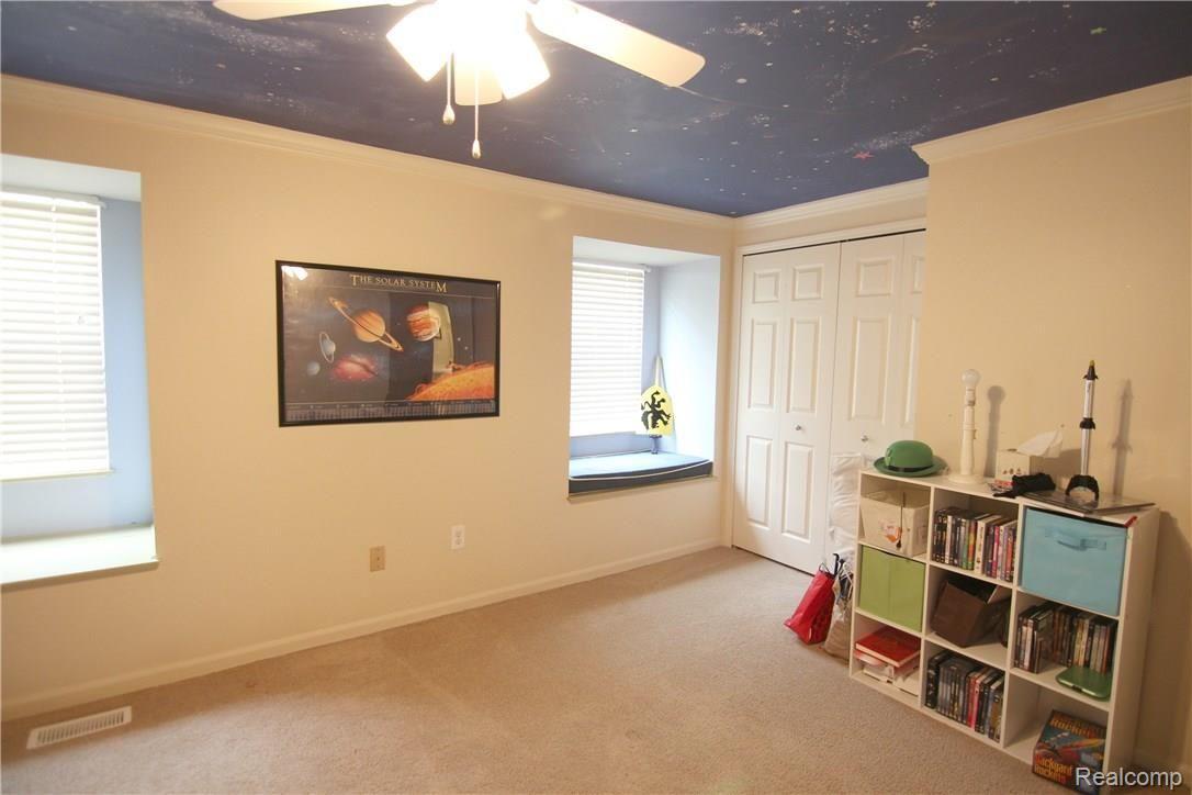618 Shellbourne Drive Rochester, MI 48309 - Photo 28 of 38 Shellbourn Dr Bedroom 3b.jpg