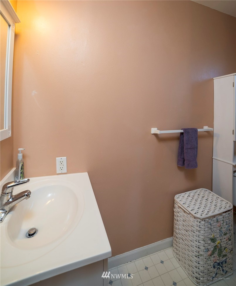 5820 Lowell Road Everett, WA 98203 - Photo 13 of 24