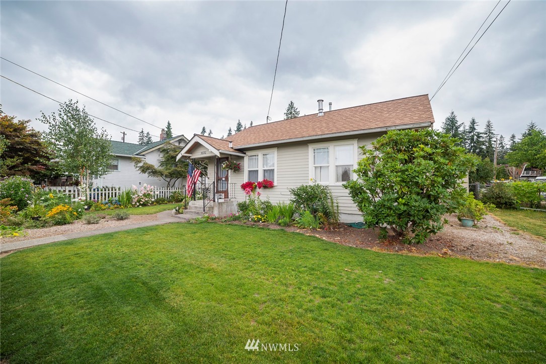 5820 Lowell Road Everett, WA 98203 - Photo 4 of 24