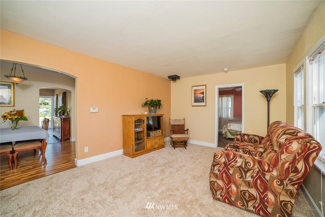 5820 Lowell Road Everett, WA 98203 - Photo 9 of 24