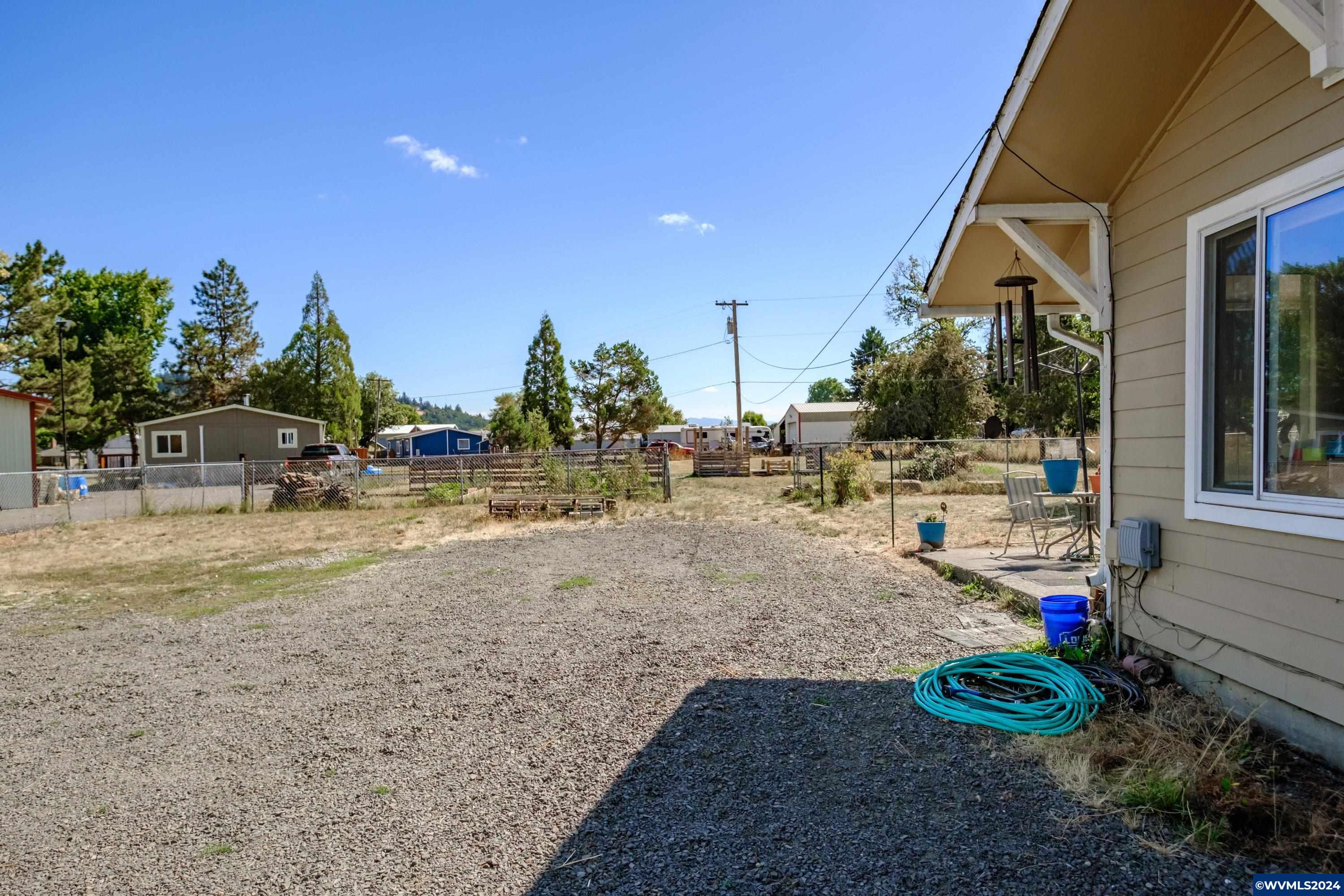 4550 Knox Butte Road East Albany, OR 97322 - Photo 31 of 49 a view of outdoor space yard and porch