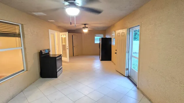 $2,725 | 1752 Southwest Starman Avenue, Port St. Lucie, FL 34953
