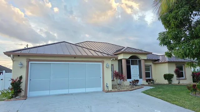 $2,725 | 1752 Southwest Starman Avenue, Port St. Lucie, FL 34953