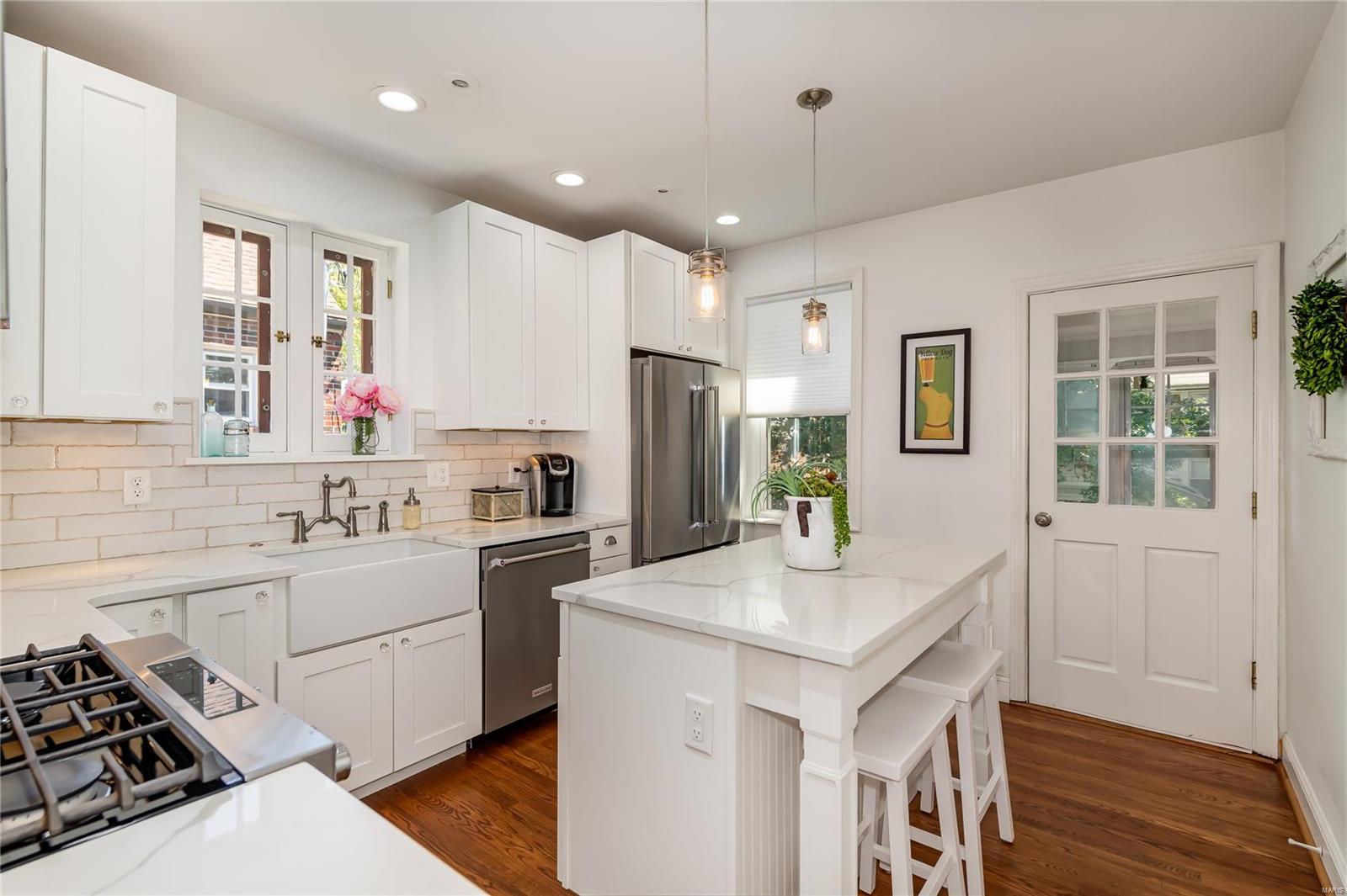 1130 Ralph Terrace St. Louis, MO 63117 - Photo 14 of 36 Gallery Image 14