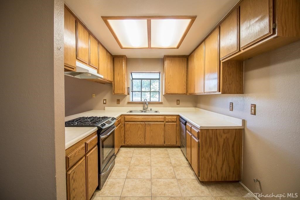 30070 North Lower Valley Road Tehachapi, CA 93561 - Photo 5 of 51 Gallery Image 5