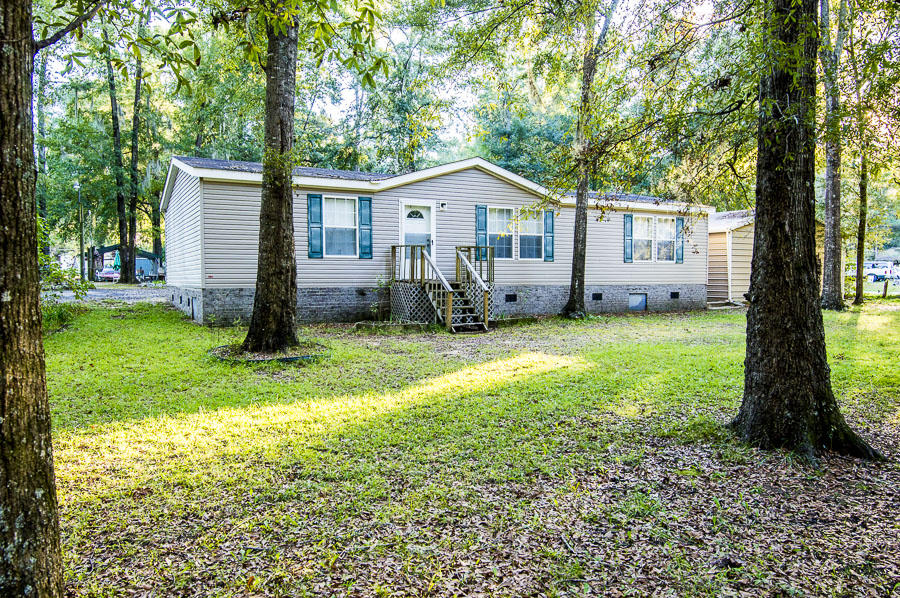 1601 Princess Pond Road Summerton, SC 29148 - Photo 1 of 40 Outside 7 (1)