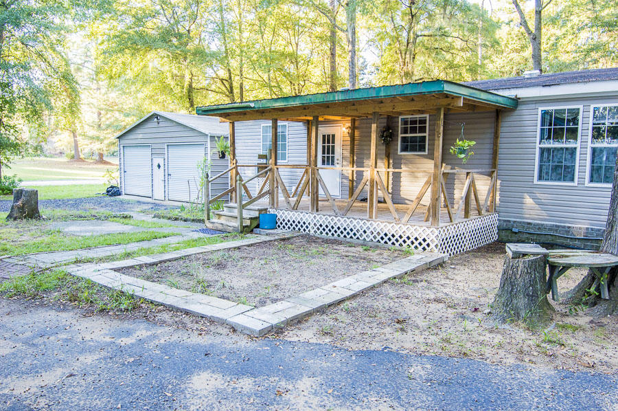 1601 Princess Pond Road Summerton, SC 29148 - Photo 4 of 40 Outside 2 (2)