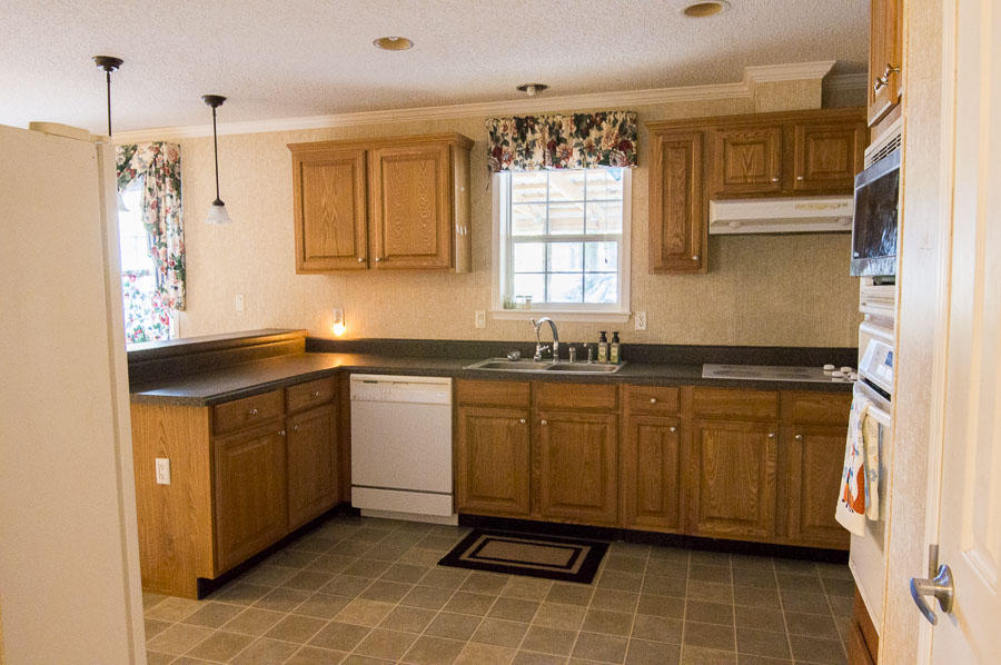 1601 Princess Pond Road Summerton, SC 29148 - Photo 8 of 40 Inside 27