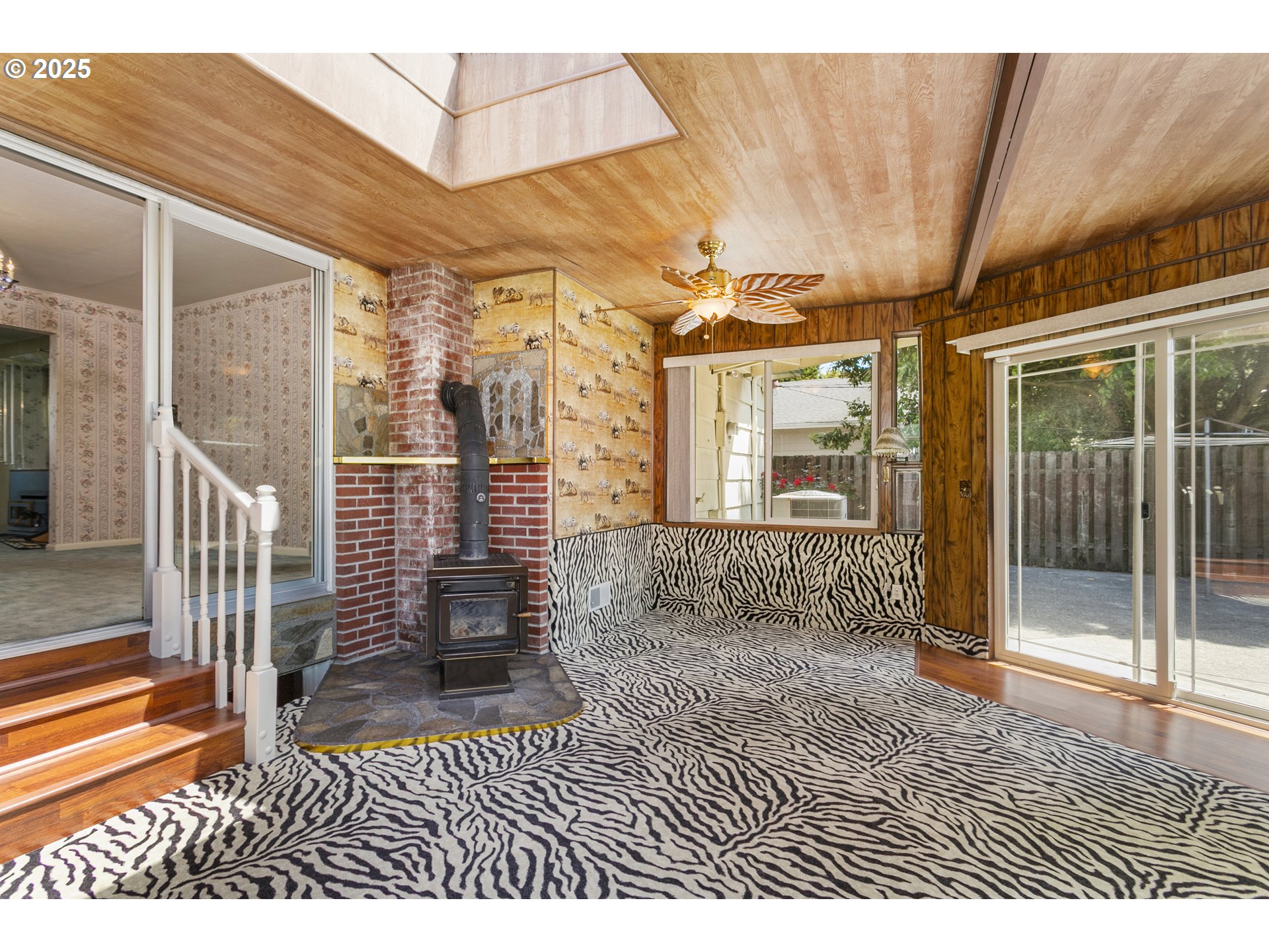 2715 Harding Street Longview, WA 98632 - Photo 12 of 47 Sun Room
