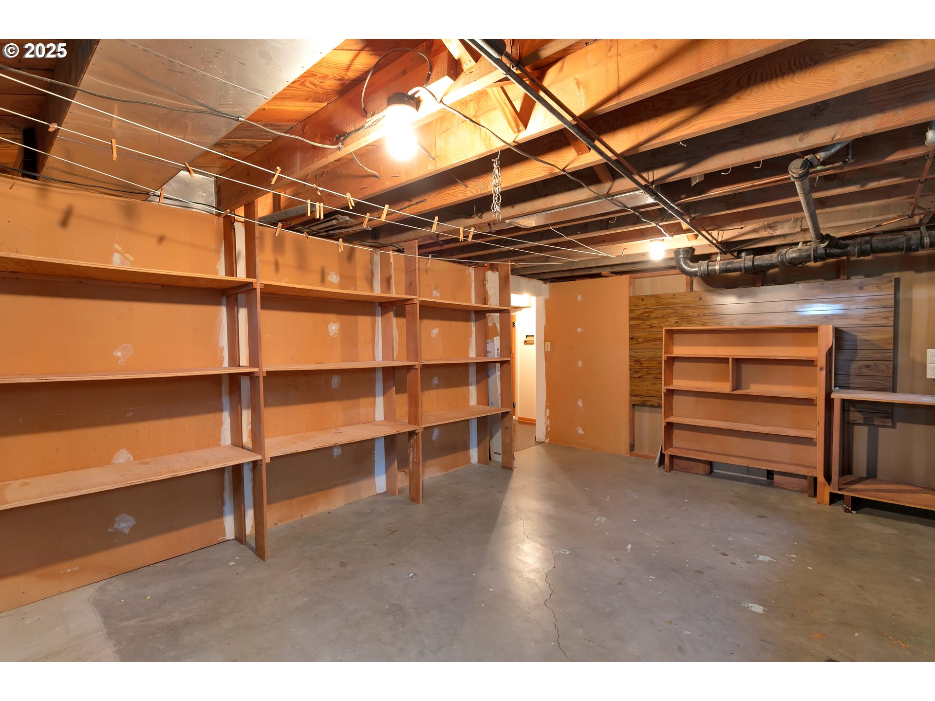 2715 Harding Street Longview, WA 98632 - Photo 29 of 47 Storage