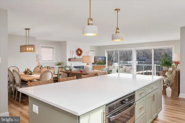 $1,590,000 | 394 North Drive, Severna Park, MD 21146