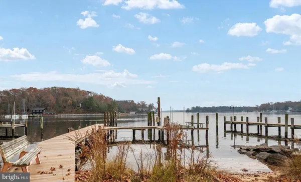 $1,590,000 | 394 North Drive, Severna Park, MD 21146