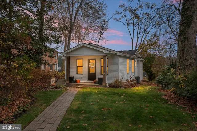 $1,675,000 | 394 North Drive, Severna Park, MD 21146