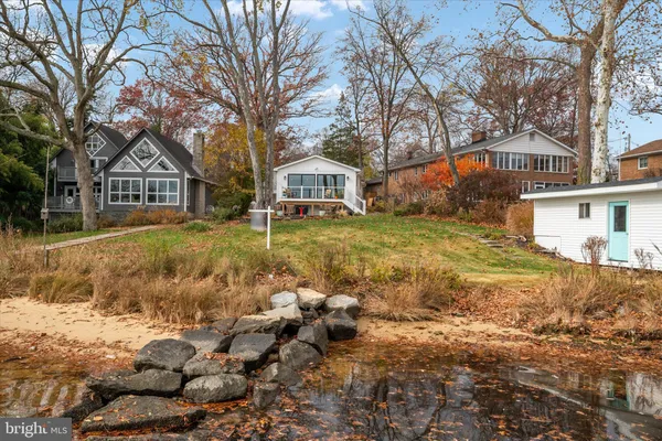 $1,590,000 | 394 North Drive, Severna Park, MD 21146