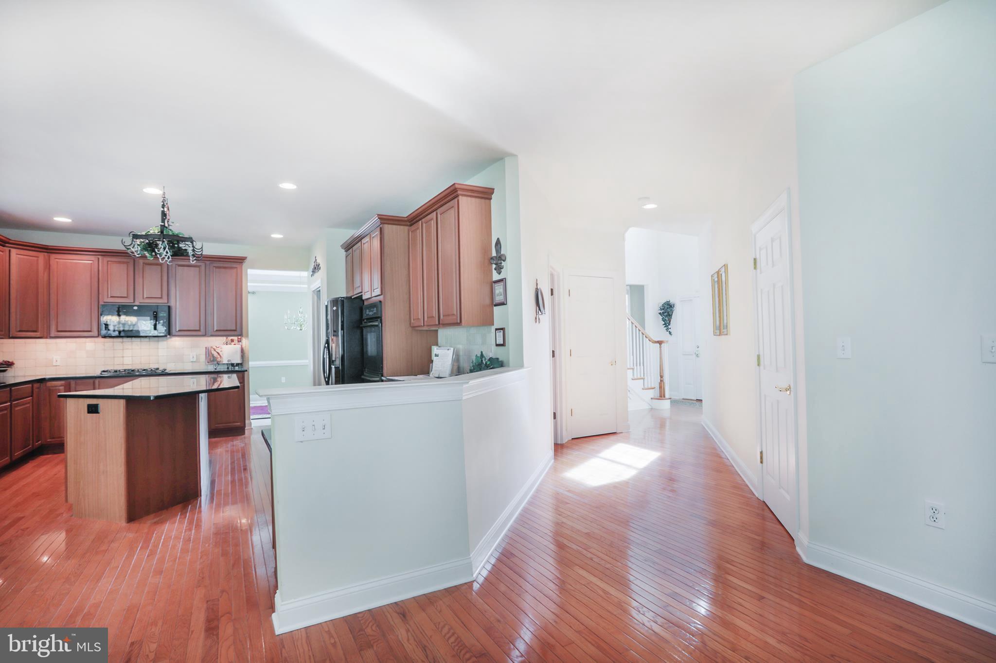 2222 Williams Church Road Hellertown, PA 18055 - Photo 13 of 28 Hallway from foyer- walk-in closet