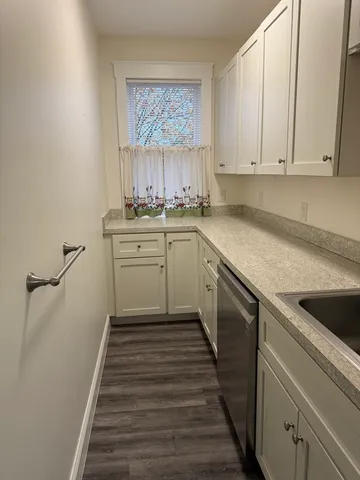 $2,600 | 97 Courtland Street, Unit 2, Worcester, MA 01602