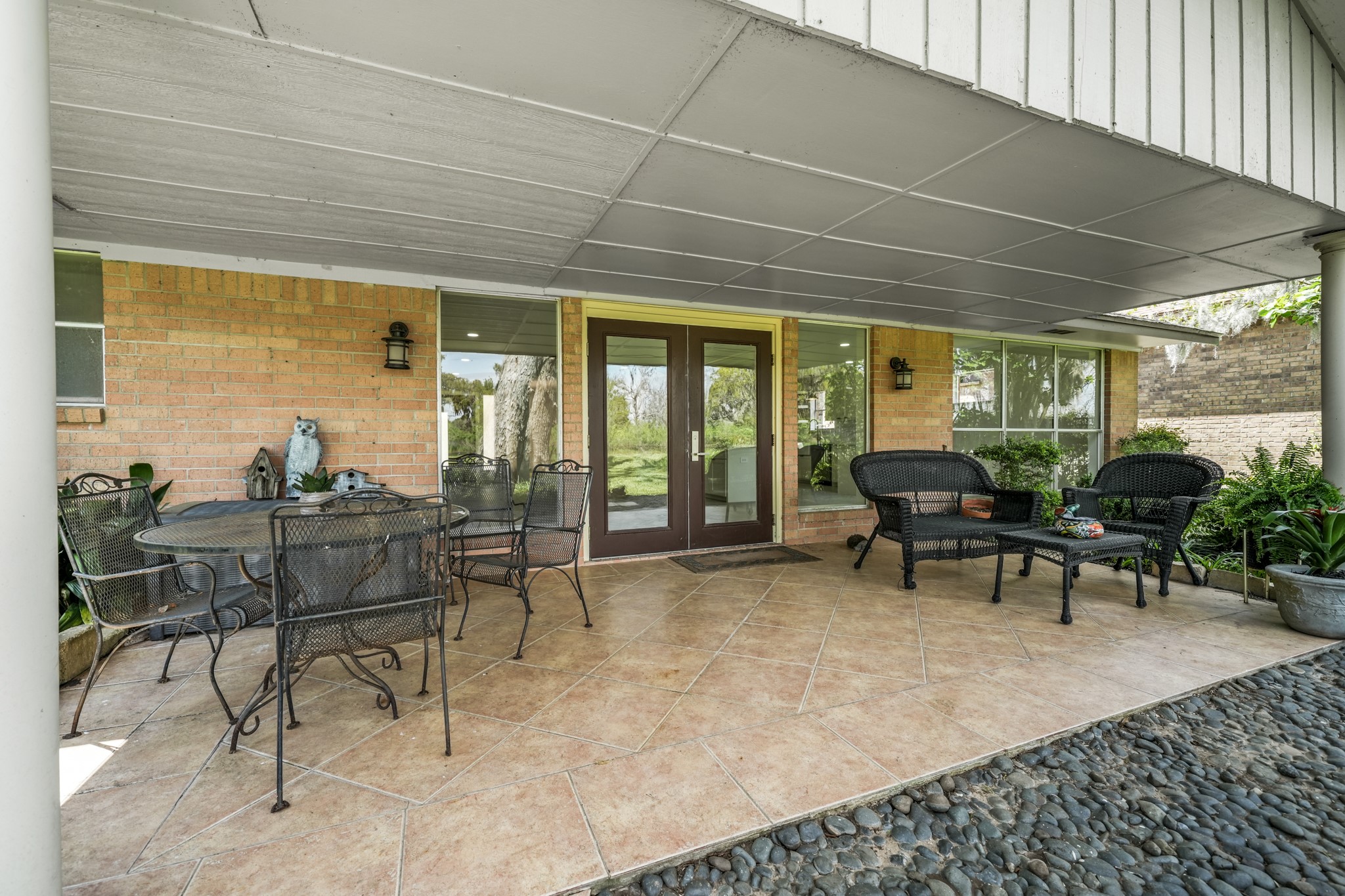 2261 Riverside Drive West Columbia, TX 77486 - Photo 33 of 44 Extended tiled covered patio...new french doors,too!