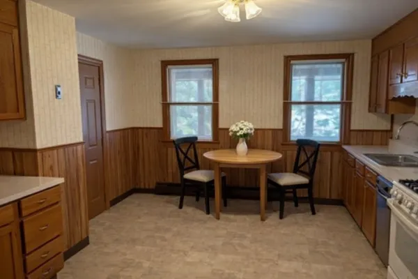 $2,700 | 8 Summer Street, Unit 2, Boston, MA 02132