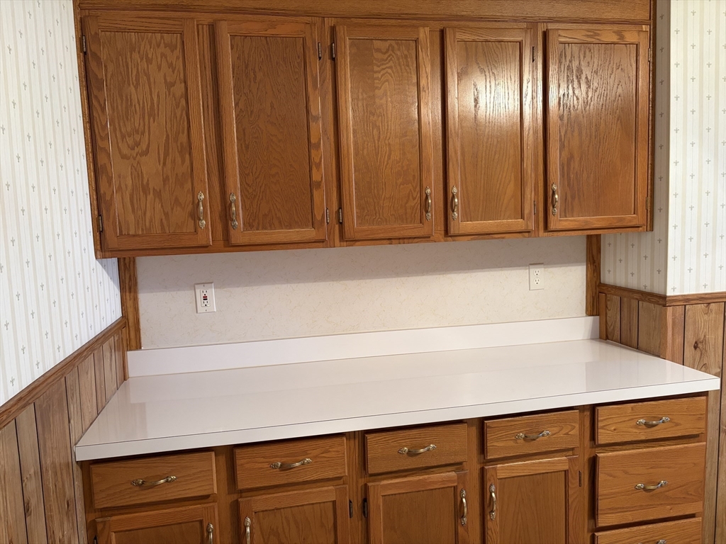 8 Summer Street, Unit 2 Boston, MA 02132 - Photo 9 of 19