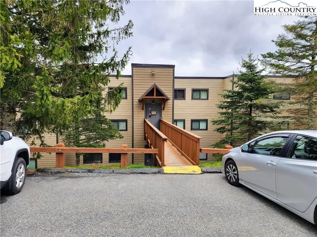 a house view with a outdoor space