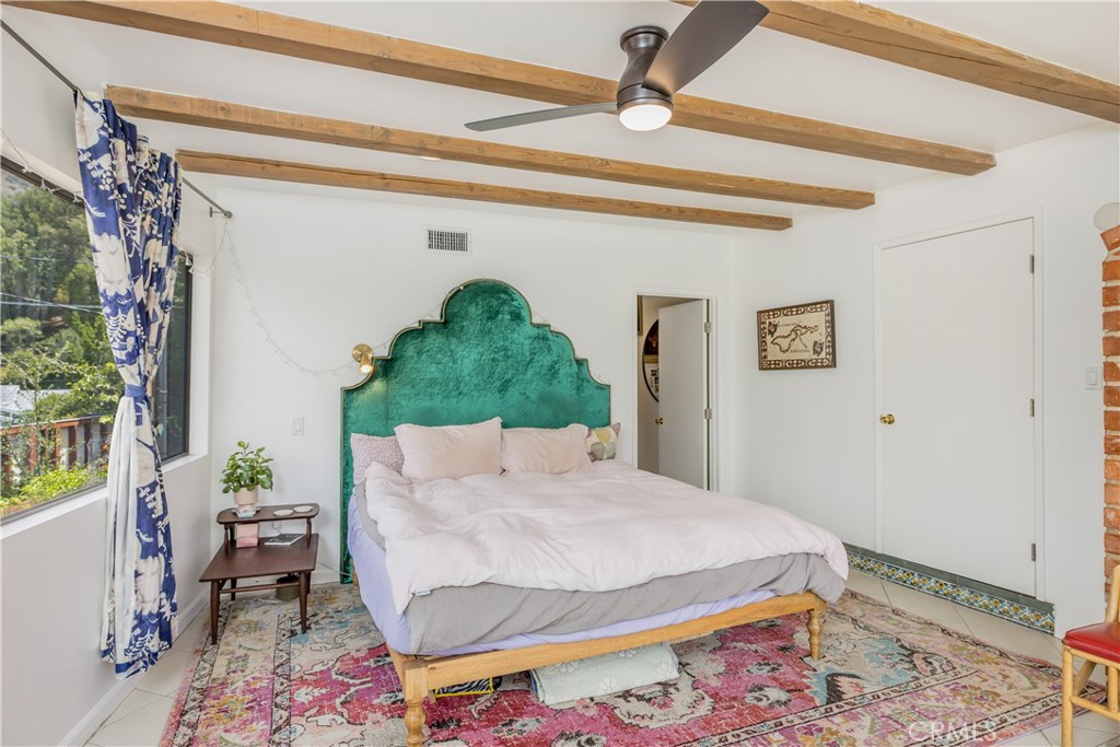 7129 Samoa Place Tujunga, CA 91042 - Photo 16 of 29