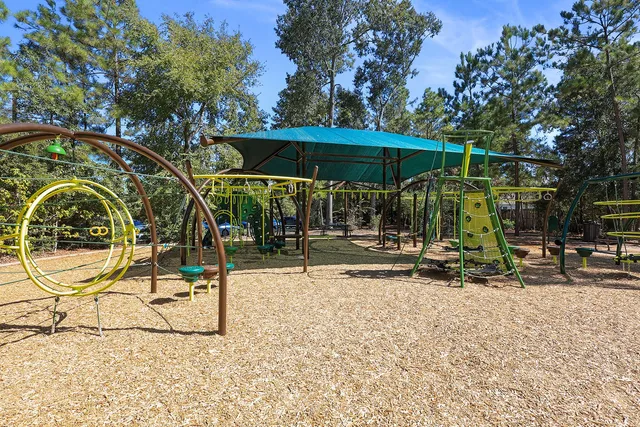 $2,600 | 23810 Maida View, New Caney, TX 77357